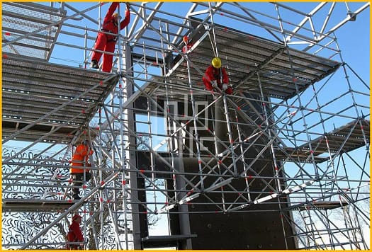 Why Scaffolding Services Are Critical in NYC